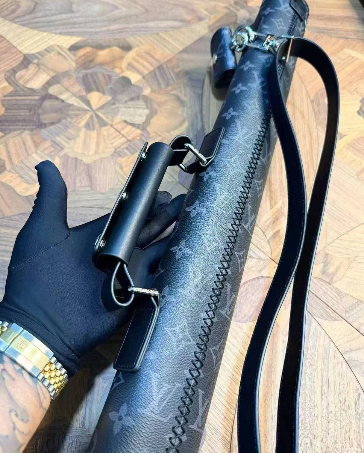 CUE BILLIARD LV COVER STICK 0810